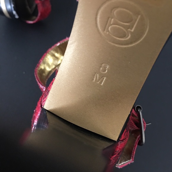 Bebe Island Heels Open Toe Snakeskin T-Strap Double Ankle Strap Gems 8M Platform - Picture 6 of 11